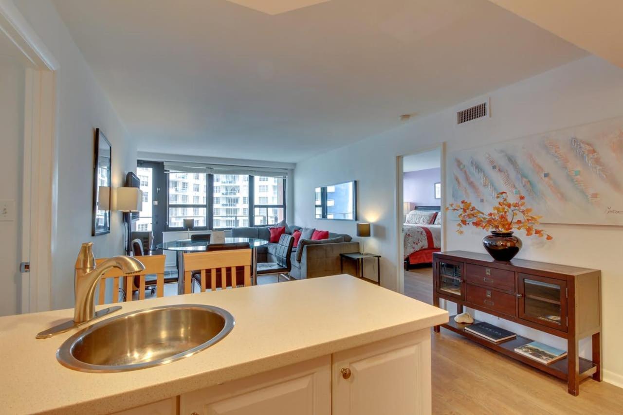 Alexander 1209 Beachfront Condo With 2 Pools , Beach Access, Sauna, Stores Маями Бийч Екстериор снимка